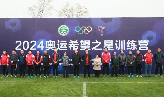 吴鑫坚定的说道：爸，您尽管放心吧。